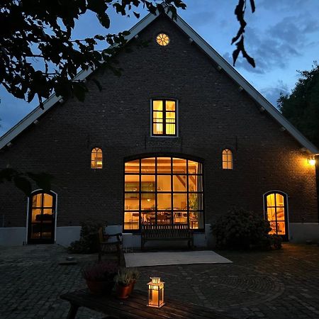 Bed and Breakfast De Danenberg Slijk-Ewijk Esterno foto