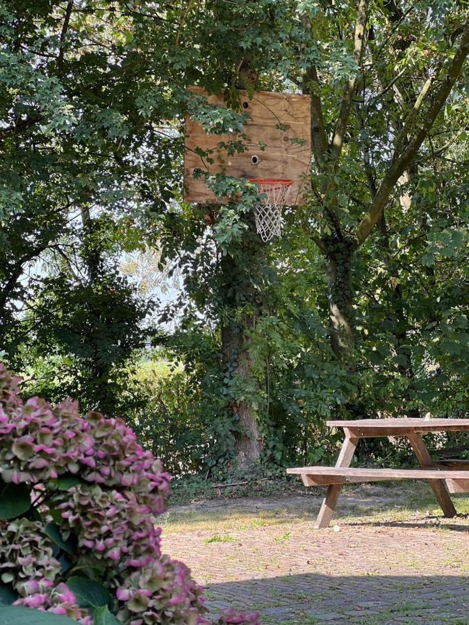 Bed and Breakfast De Danenberg Slijk-Ewijk Esterno foto